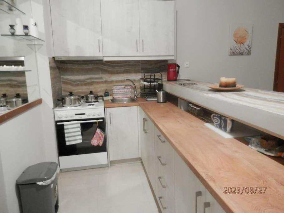 Areti Apartment *